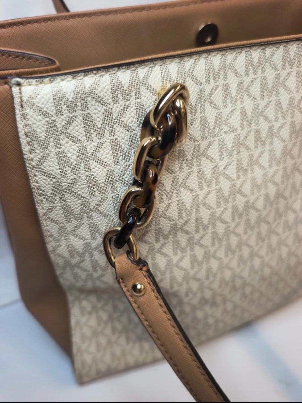 Michael Kors Ivory & Tan Tote with Red Rose Appliqué - Picture 7 of 16